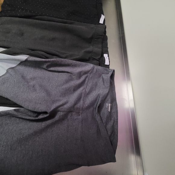 Three pairs of Old Navy Leggings- all size XL - Picture 2 of 3